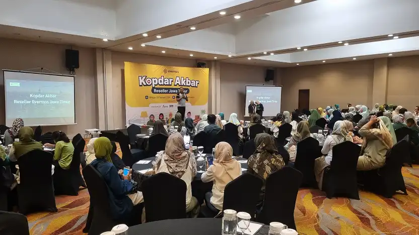 Komunitas 15