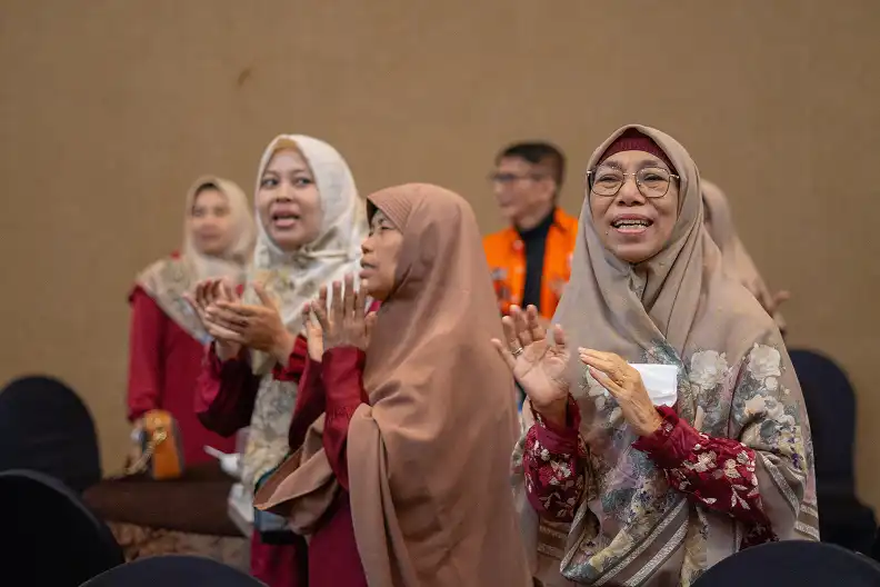 Komunitas 7